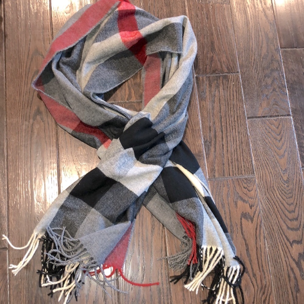 Large tartan blanket scarf with fringe for the winter - Picture 2 of 4